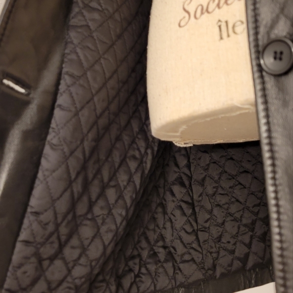 Danier Leather Jacket - Picture 5 of 5